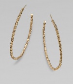 This classic design is accented with a rope texture. Goldtone brassLength, about 2.5Post backImported 