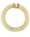 A style worth noting. 2028's statement-making collar necklace features an intricate mesh design crafted from gold tone mixed metal. Approximate length: 17 inches.