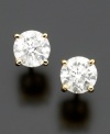 Trim your earlobes with nearly a full carat of sparkle. These glistening round-cut diamond (3/4 ct. t.w.) stud earrings are the perfect addition for every day wear. Set in 14k gold.