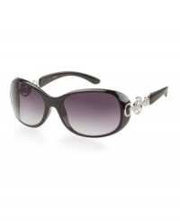 Sexy, young and adventurous - GUESS combines fashion fantasy with innovative designs and fashion forward trends. Sexy, young and adventurous - GUESS combines fashion fantasy with innovative designs and fashion forward trends.