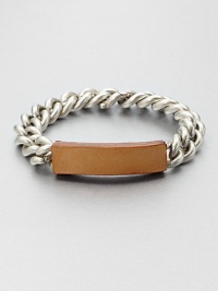 A distinctive blend of supple leather and sleek link chain. LeatherBrassDiameter, about 3Push clasp closureMade in Italy A distinctive blend of supple leather and sleek link chain. LeatherBrassDiameter, about 3Push clasp closureMade in Italy