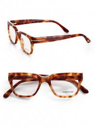 Make a stylish impression in these printed frames shaped in lightweight plastic. Available in shiny light havana.Logo templesMade in Italy Please note: Non-prescriptive lens. Make a stylish impression in these printed frames shaped in lightweight plastic. Available in shiny light havana.Logo templesMade in Italy Please note: Non-prescriptive lens.