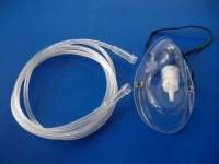 Adult Medium Concentration Oxygen Mask and 7' tubing Adult Medium Concentration Oxygen Mask and 7' tubing