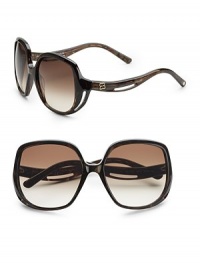 These over-sized frames are sure to make a statement. Available in pearl brown with brown gradient lens. Logo temples 100% UV protection Made in Italy These over-sized frames are sure to make a statement. Available in pearl brown with brown gradient lens. Logo temples 100% UV protection Made in Italy