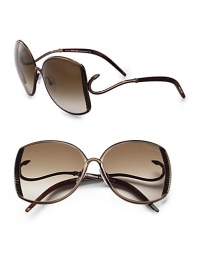Serpentine detailing adds a creative touch to these stylish metal frames. Available in bronze with gradient brown lens.Metal serpent temple100% UV protectionMade in Italy Serpentine detailing adds a creative touch to these stylish metal frames. Available in bronze with gradient brown lens.Metal serpent temple100% UV protectionMade in Italy
