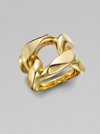 A statement piece with a chunky chain link design. BrassWidth, about ¾Imported A statement piece with a chunky chain link design. BrassWidth, about ¾Imported