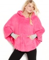 Take cuddling to the next level. This supersoft short hooded poncho by Jenni lets you wear your favorite blanket!