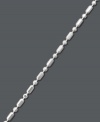 Add special flair to suntanned legs. Giani Bernini's polished anklet features a dot dash design crafted in sterling silver. Approximate length: 9 inches.
