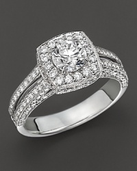 A beautiful split-shank diamond ring in 18K white gold. A beautiful split-shank diamond ring in 18K white gold.