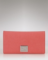 Perfect for carrying the daytime essentials, Lauren Ralph Lauren's signature leather wallet perfectly shows off the label's imitable fusion of fashion and function. Perfect for carrying the daytime essentials, Lauren Ralph Lauren's signature leather wallet perfectly shows off the label's imitable fusion of fashion and function.