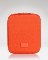 Clean and simply detailed, this MICHAEL Michael Kors iPad case dresses up your gadget in the label's easy glamour. Clean and simply detailed, this MICHAEL Michael Kors iPad case dresses up your gadget in the label's easy glamour.