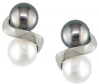 10K White Gold Black and White FW Pearl Earrings 10K White Gold Black and White FW Pearl Earrings