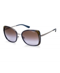 This glamorous oversized shape is right on trend, featuring a sleek combination of plastic and metal. Lenses are a combination of brown and violet gradient. Look hot in this gunmetal/turquoise/brown style. This glamorous oversized shape is right on trend, featuring a sleek combination of plastic and metal. Lenses are a combination of brown and violet gradient. Look hot in this gunmetal/turquoise/brown style.