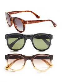 The classic Wayfarer design in lightweight resin with temple detail. Available with shiny light Havana frames and gradient smoke lenses, shiny black frames with green lenses and dark transparent brown frames with gradient brown lenses. Logo lens accent 100% UV protective Made in Italy The classic Wayfarer design in lightweight resin with temple detail. Available with shiny light Havana frames and gradient smoke lenses, shiny black frames with green lenses and dark transparent brown frames with gradient brown lenses. Logo lens accent 100% UV protective Made in Italy