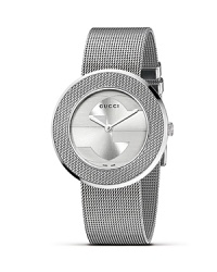 The concept behind the U-Play collection lies in the interchangeable design of the components, which allows the wearer to change the combination of colours and materials to suit the occasion or to express her personal taste. This feature enables each piece to be individually interpreted or transformed – a mark of the excellence of modern watch-making, balancing form and function, technology and design. The concept behind the U-Play collection lies in the interchangeable design of the components, which allows the wearer to change the combination of colours and materials to suit the occasion or to express her personal taste. This feature enables each piece to be individually interpreted or transformed – a mark of the excellence of modern watch-making, balancing form and function, technology and design.