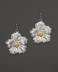 Delicate gardenias, captured at the height of their beauty in sterling silver and 18K yellow gold, bloom on these earrings from Buccellati. Delicate gardenias, captured at the height of their beauty in sterling silver and 18K yellow gold, bloom on these earrings from Buccellati.