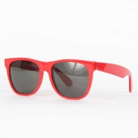 Super Sunglasses - Basic Wayfarer Sunglasses in Red Super Sunglasses - Basic Wayfarer Sunglasses in Red