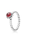 This birthstone ring features a beaded silver band with a polished garnet solitaire. Perfect worn on its own or stacked with other PANDORA pieces.