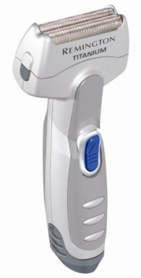 Remington MSC-140 Men's Titanium Battery Operated Foil Travel Shaver Remington MSC-140 Men's Titanium Battery Operated Foil Travel Shaver