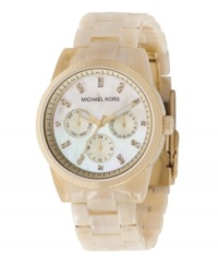 Lovely and luxurious, this Michael Kors watch is a natural beauty. Lovely and luxurious, this Michael Kors watch is a natural beauty.
