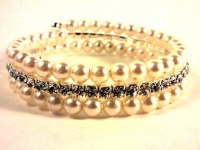 NEW WiseGloves 3 Row Pearl BRACELET ARMBAND BANGLE WRISTBAND JEWELRY ACCESSORY NEW WiseGloves 3 Row Pearl BRACELET ARMBAND BANGLE WRISTBAND JEWELRY ACCESSORY