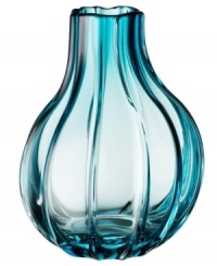 Handcrafted for an organic look and feel in Villeroy & Boch crystal, the Signature vase adds a touch of personality and pop of color to the mantel, bookcase or table. Handcrafted for an organic look and feel in Villeroy & Boch crystal, the Signature vase adds a touch of personality and pop of color to the mantel, bookcase or table.