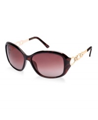 Steve Madden is all about embracing fashion and looking toward the future. His sunglass styles prove it with a funky focus and individual expression. Steve Madden is all about embracing fashion and looking toward the future. His sunglass styles prove it with a funky focus and individual expression.