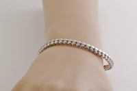 Brand New ROBERTO COIN 18K White Gold and Diamond Bracelet Retail $7,700 Brand New ROBERTO COIN 18K White Gold and Diamond Bracelet Retail $7,700