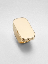 This ingenious design always ensures that you're looking your best. BrassWidth, about 1Made in Italy This ingenious design always ensures that you're looking your best. BrassWidth, about 1Made in Italy