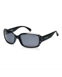 Steve Madden is all about embracing fashion and looking toward the future. His sunglass styles prove it with a funky focus and individual expression. Steve Madden is all about embracing fashion and looking toward the future. His sunglass styles prove it with a funky focus and individual expression.