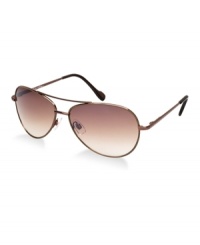 Be a framed beauty like the designer herself. Sunglasses by Jessica Simpson focus on ultimate style, raising the fashion bar a few notches. Be a framed beauty like the designer herself. Sunglasses by Jessica Simpson focus on ultimate style, raising the fashion bar a few notches.