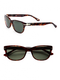 A fresh update on a classic cat-eye frame, crafted in lightweight acetate. Available in havana frames with crystal polar green lenses.Acetate100% UV ProtectionMade in Italy A fresh update on a classic cat-eye frame, crafted in lightweight acetate. Available in havana frames with crystal polar green lenses.Acetate100% UV ProtectionMade in Italy