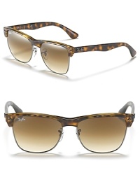 Sleek and chic, these classic Ray-Ban sunglasses look great on him or her. Sleek and chic, these classic Ray-Ban sunglasses look great on him or her.
