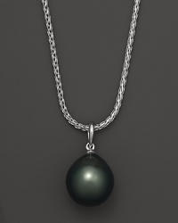 A timeless classic, this Tara Pearls necklace combines 18K white gold with a cultured Tahitian black pearl. A timeless classic, this Tara Pearls necklace combines 18K white gold with a cultured Tahitian black pearl.