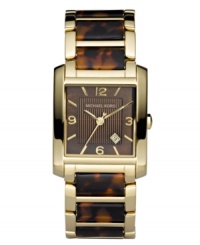 Gorgeous from every angle: a preppy and chic watch by Michael Kors. Gorgeous from every angle: a preppy and chic watch by Michael Kors.