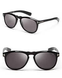 Cut-outs are in, and these Tom Ford sunglasses are no exception with a flattering, carved out nose bridge. Cut-outs are in, and these Tom Ford sunglasses are no exception with a flattering, carved out nose bridge.