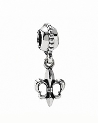 An elegant fleur-de-lis charm in oxidized silver lends a vintage look to your PANDORA bracelet. An elegant fleur-de-lis charm in oxidized silver lends a vintage look to your PANDORA bracelet.
