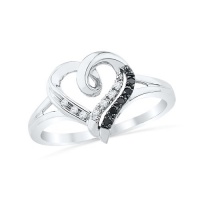 Platinum Plated Sterling Silver Black And White Round Diamond Heart Ring (1/20 cttw) Platinum Plated Sterling Silver Black And White Round Diamond Heart Ring (1/20 cttw)
