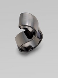 A feminine style featuring a shiny, twisted metal ribbon design. Hematite plated brassImported A feminine style featuring a shiny, twisted metal ribbon design. Hematite plated brassImported