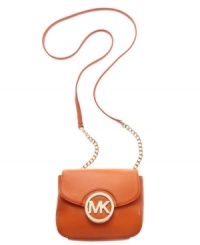 A Michael Kors classic that will become a staple of your bag collection. Clean lines and a long chain detailed shoulder strap reflect the collection's timeless, iconic style. A Michael Kors classic that will become a staple of your bag collection. Clean lines and a long chain detailed shoulder strap reflect the collection's timeless, iconic style.