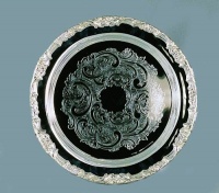 15 ROMANTICA COLLECTION SILVER ROUND TRAY 15 ROMANTICA COLLECTION SILVER ROUND TRAY