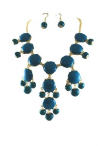 Gorgeous and Chunky Aqua Blue Bubble Necklace and Earrings Set Bright Gold Tone Gorgeous and Chunky Aqua Blue Bubble Necklace and Earrings Set Bright Gold Tone