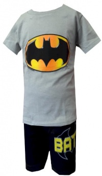 Fruit of the Loom Boys 2-7 Batman Underoos Prints Tee and Boxer Set Fruit of the Loom Boys 2-7 Batman Underoos Prints Tee and Boxer Set