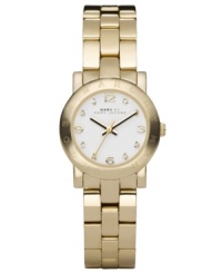 You'll marvel at the mini Amy collection watch from Marc by Marc Jacobs, with its golden tones and elegant design. You'll marvel at the mini Amy collection watch from Marc by Marc Jacobs, with its golden tones and elegant design.