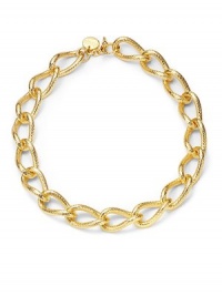 THE LOOKTwisted links with divot details18k goldplated settingLogo charmToggle closureTHE MEASUREMENTWidth, about ¾Length, about 18ORIGINMade in Italy THE LOOKTwisted links with divot details18k goldplated settingLogo charmToggle closureTHE MEASUREMENTWidth, about ¾Length, about 18ORIGINMade in Italy