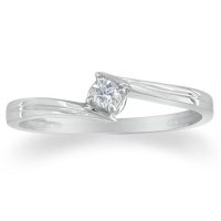 Sterling Silver Diamond Solitaire Promise ring .07ct tw (Sizes 40)