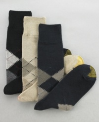 A classic patterned argyle sock from Gold Toe ensures you are outfitted in style from head to toe. A classic patterned argyle sock from Gold Toe ensures you are outfitted in style from head to toe.