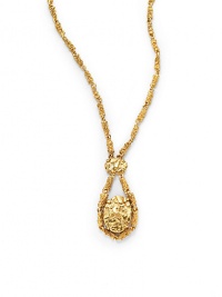 THE LOOKGypsy collectionTextured linksTextured disk details24k electroplated gold settingLobster claspTHE MEASUREMENTPendant width, about 2Pendant length, about 4Length, about 25ORIGINMade in USA THE LOOKGypsy collectionTextured linksTextured disk details24k electroplated gold settingLobster claspTHE MEASUREMENTPendant width, about 2Pendant length, about 4Length, about 25ORIGINMade in USA