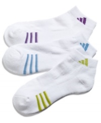 Old-school low-cut socks from the experts at adidas. The cushioned foot and CLIMALITE® fabric create a versatile athletic sock. Old-school low-cut socks from the experts at adidas. The cushioned foot and CLIMALITE® fabric create a versatile athletic sock.
