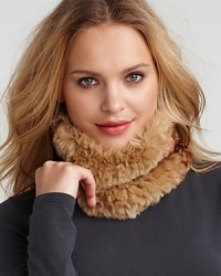 A luxurious rabbit fur neck funnel in fun fashion colors from Glamour Puss. A luxurious rabbit fur neck funnel in fun fashion colors from Glamour Puss.